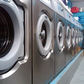 Class Action Claims Bright Laundry Land Must Clean Up Pay Practices