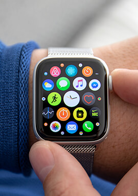 ‘Safety Hazard’: Class Action Claims Defect Causes Apple Watch Screens to Crack, Detach, Shatter [UPDATE]