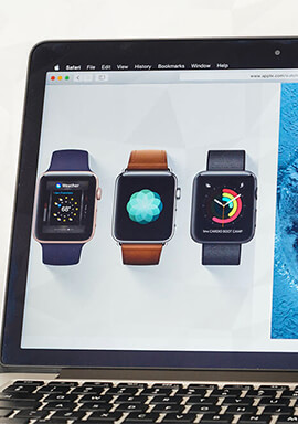 Apple’s ‘Swimproof’ Claim for Apple Watch SE Doesn’t Hold Water, Class Action Says