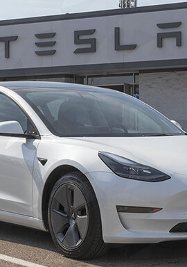Drivers Sue Tesla Over Alleged Failure to Deliver on Promises of Self-Driving Cars