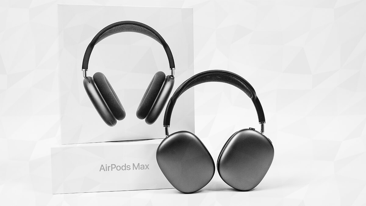 Apple AirPods Max Lawsuit Claims Headphones Are Prone to